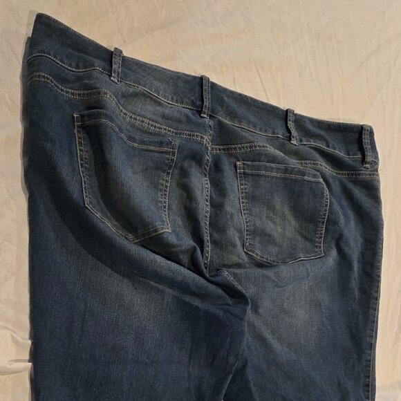 Torrid Light Wash Jeggings - Picture 2 of 4